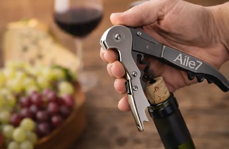 TireBouchon Carre 5.webp